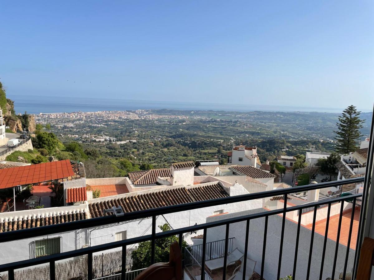 El Paraiso, Apartamento En Mijas Pueblo Con Bonitas Vistas A La Costa Y Con Piscina Exterior photo